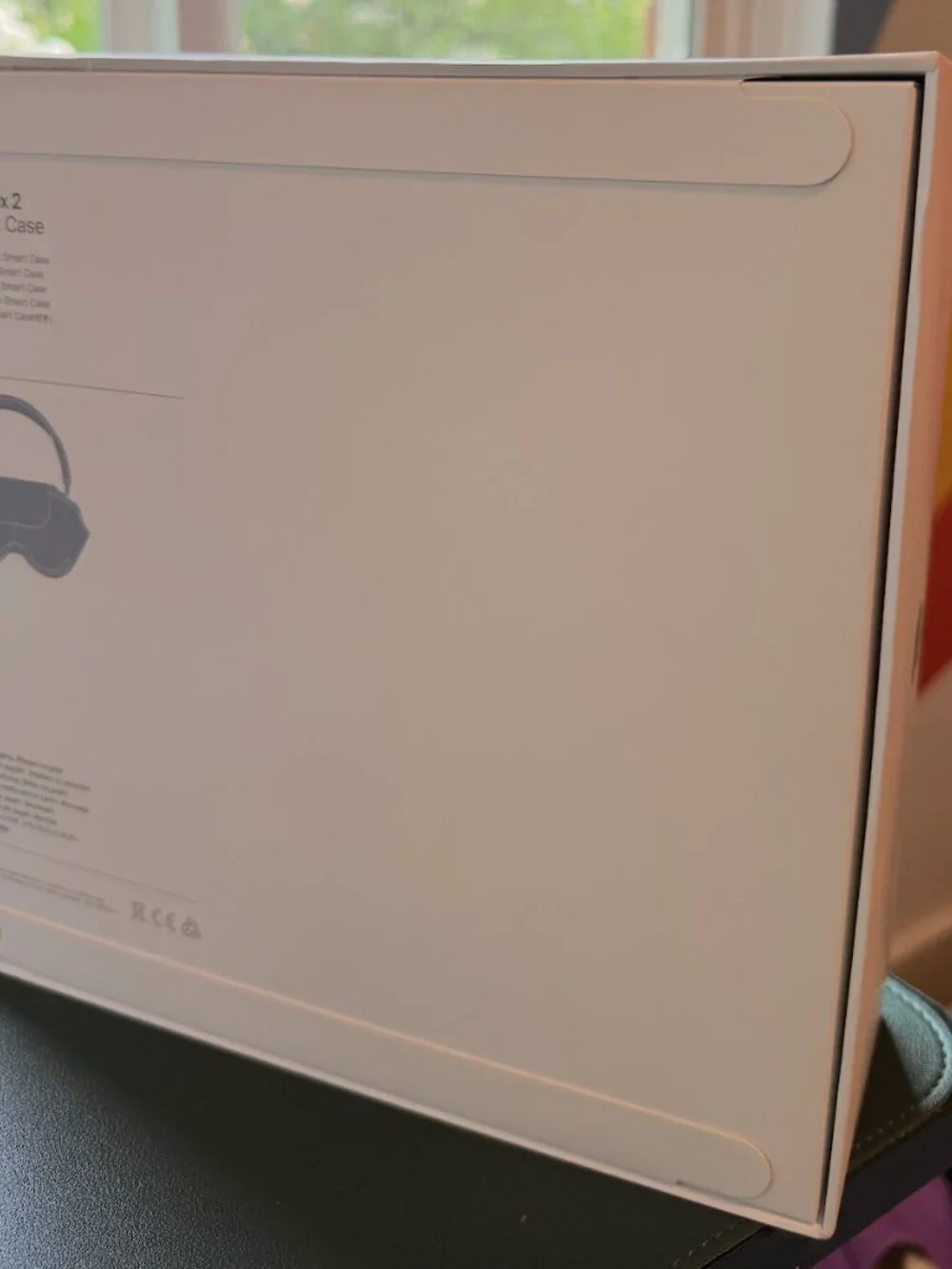 AirPods Max 2 (Unopened) White USB-C with Smart Case